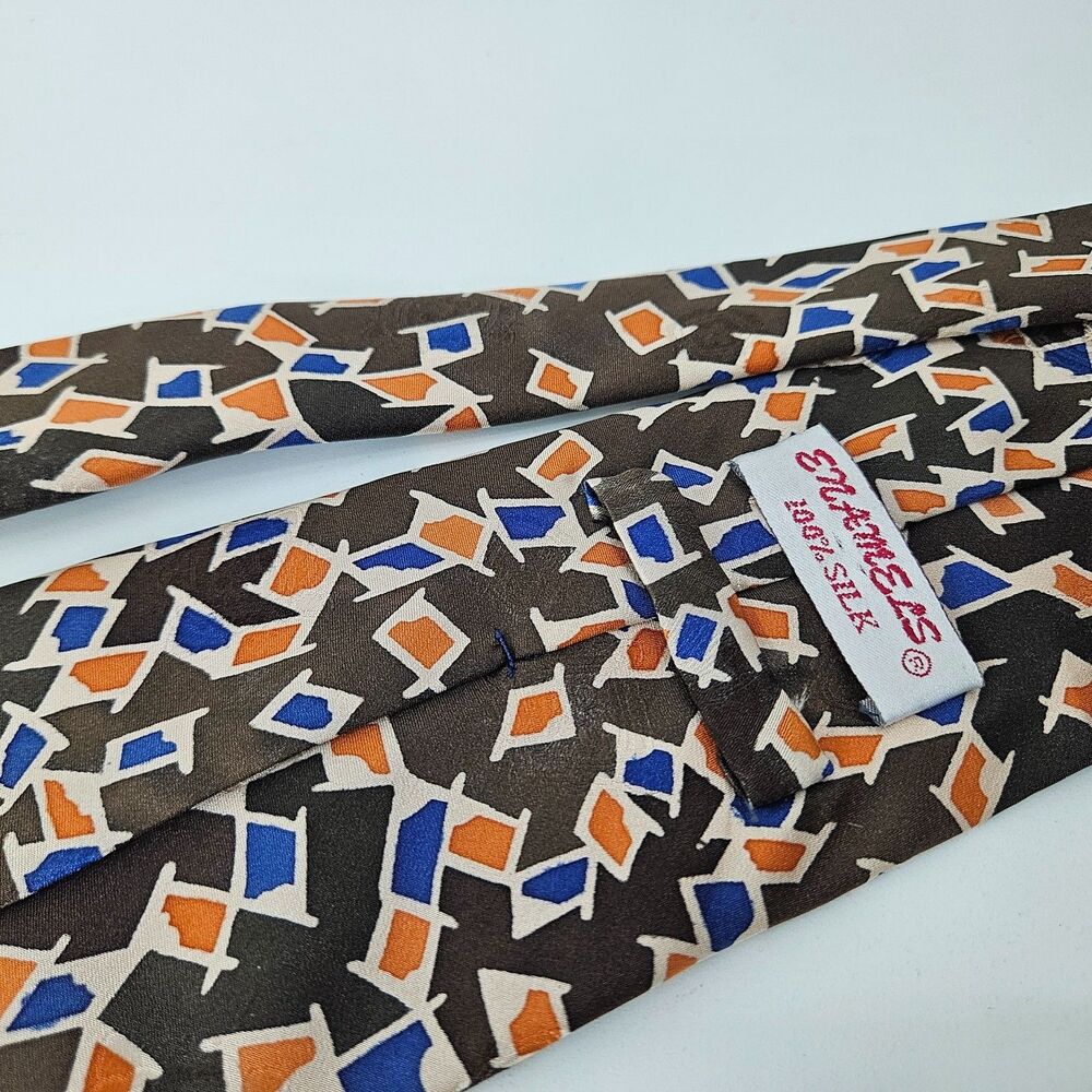 Enamels Mens 100% Silk Abstract Knit Neck Tie Burgundy Multi 3 7/8" wide